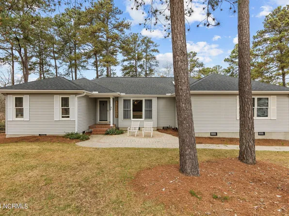 33 Sabbatia Drive, Whispering Pines, NC 28327