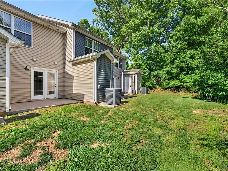 645 Stowe Ct #C — Photo 38