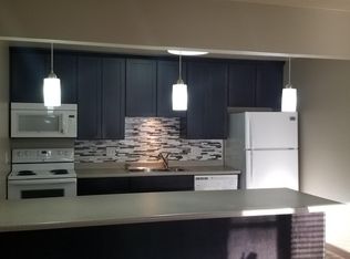 1117 N 1st St APT 4, Bismarck, ND 58501