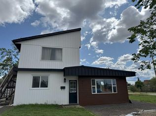 9513 108th Ave #A, Grande Prairie, AB T8V 1N1