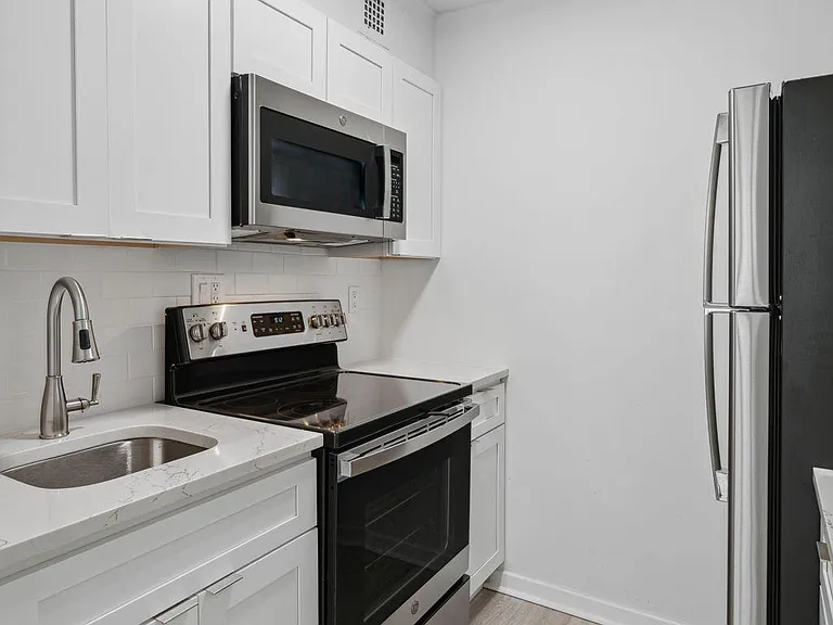 224 W Rittenhouse Sq #30-2602 — Photo 9