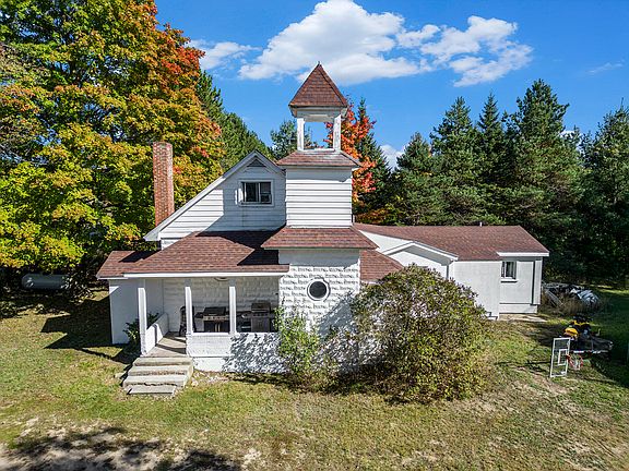 2nd image of 6020 County Road 612 NE