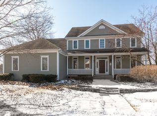 70 Westhaven Cir, Geneva, IL 60134