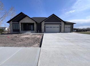 3765 56th Ave, Columbus, NE 68601