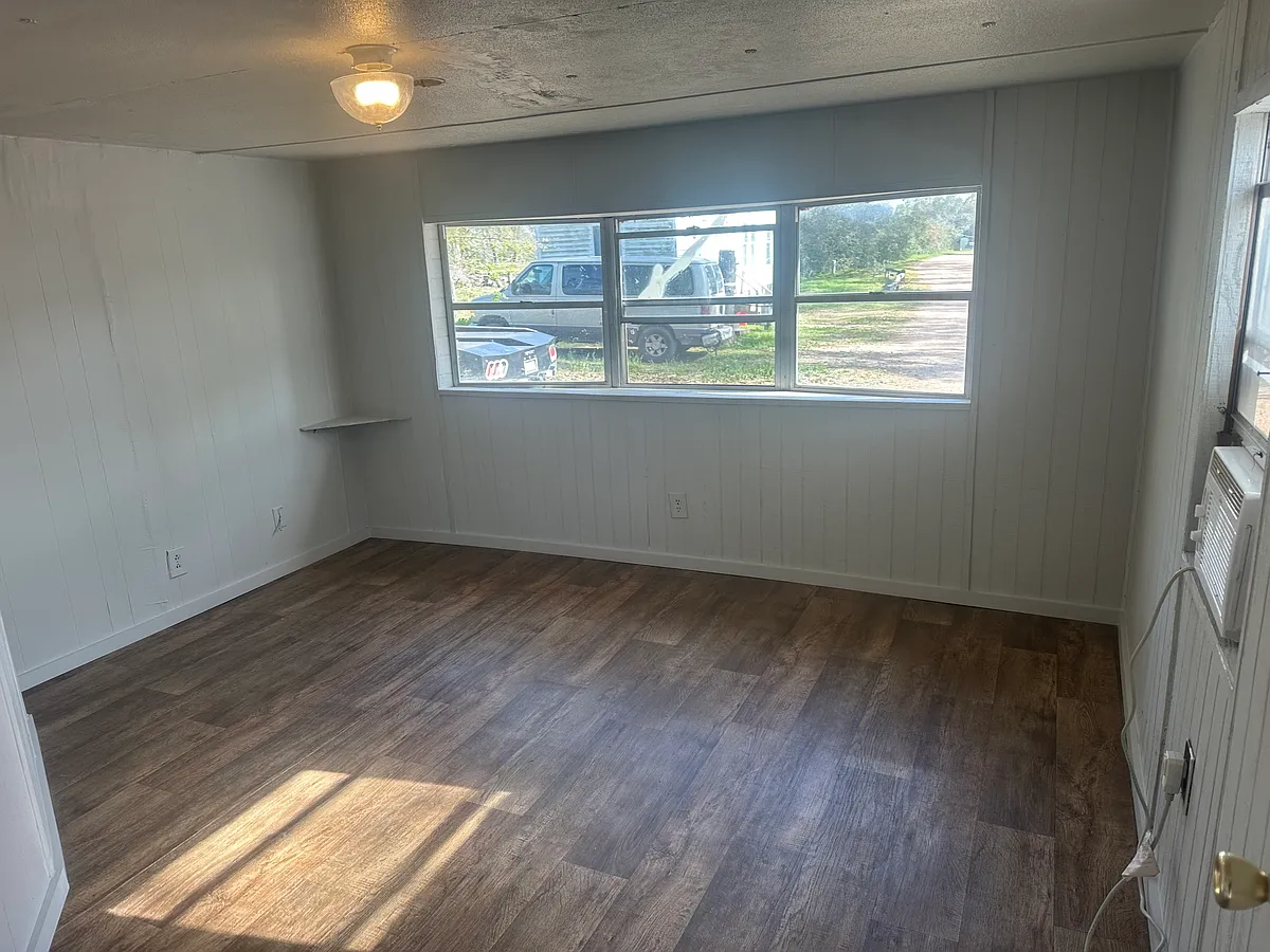 Building Photo - 4499 Highway 90 #F9