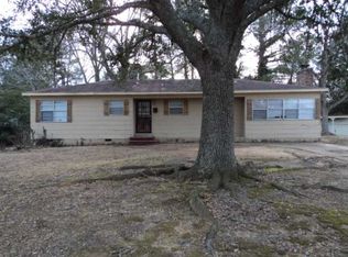 3005 Woodview Dr, Jackson, MS 39212