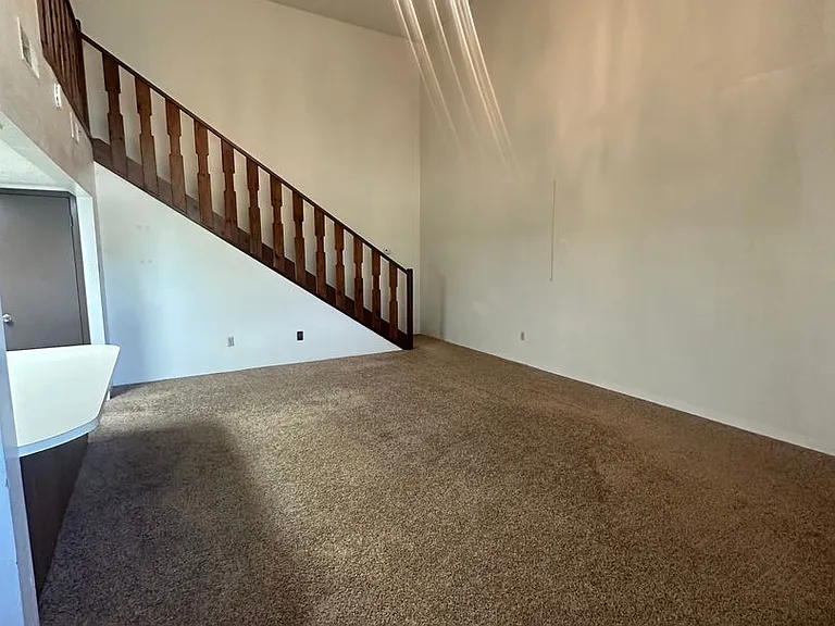 2201 N Norris St — Photo 7