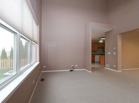 4th image of 2982 Brahms Ln