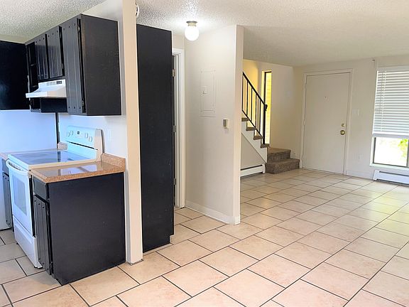 4th image of 2725 Harvard St #B