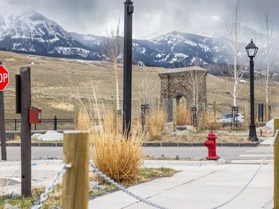232 Park St, Gardiner, MT, 59030