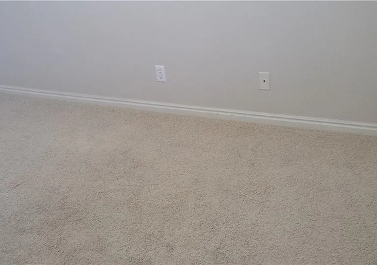 1070 S Orem Blvd #11 — Photo 16