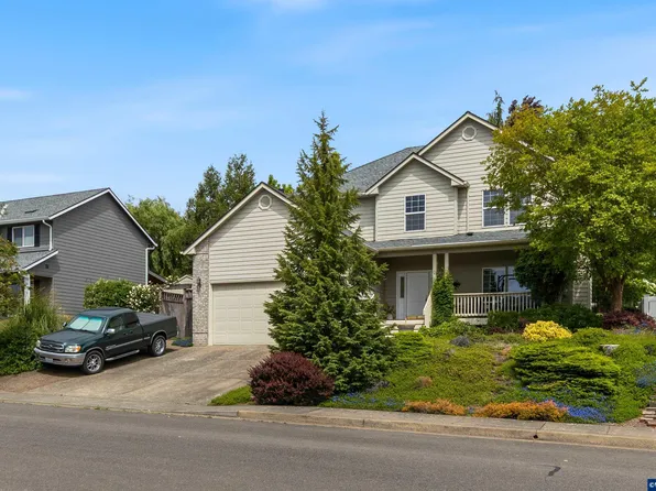 310 NW Foxglove St, Dallas, OR 97338