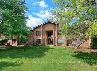 7096 Wildwood Cir APT 9, Louisville, KY 40291