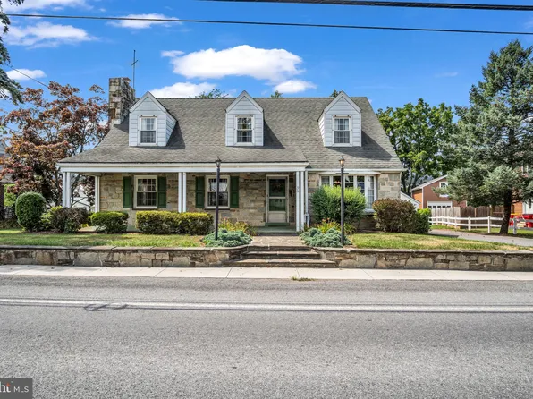 36 W Main St, Walnut Bottom, PA 17266