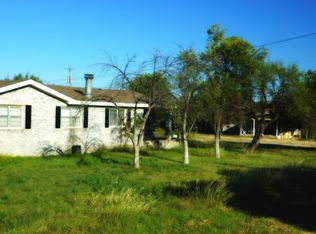 203 W Fleming Ave, Mertzon, TX 76941