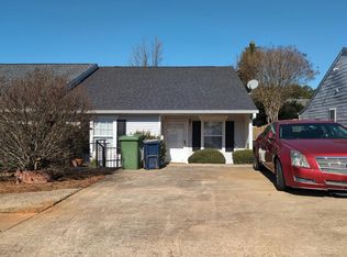 1609 Summerwoods Cir, Griffin, GA 30224