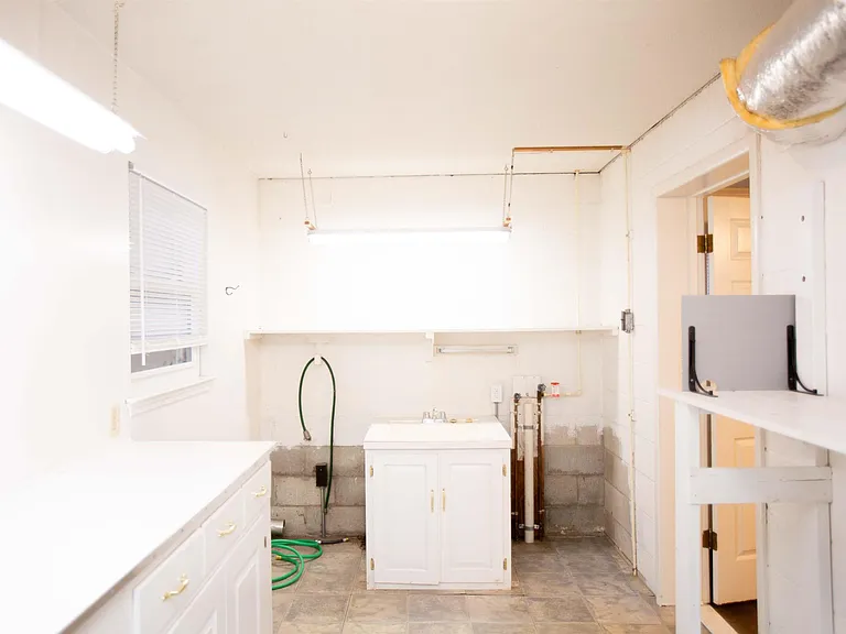 1506 Alberta Dr — Photo 28