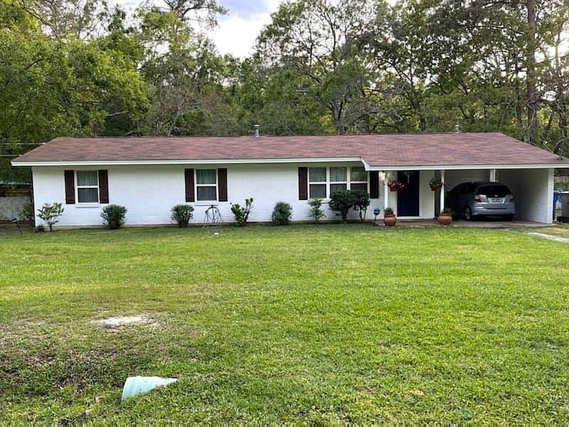 1st image of 1204 Carolyn Dr