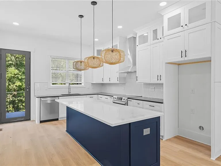 185 Brush Creek Ct — Photo 8