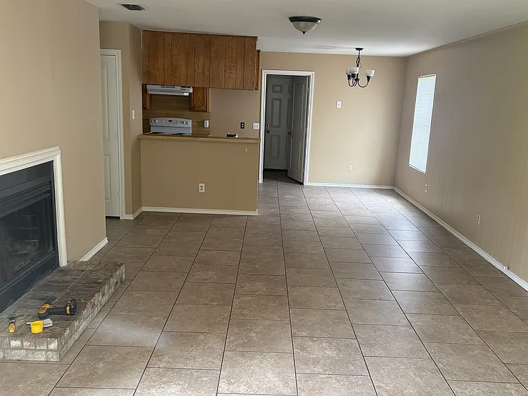 5056 Oak Hill Dr — Photo 7