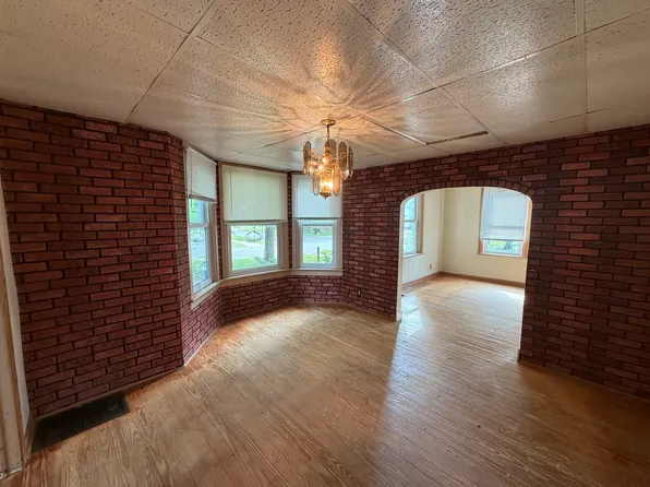 604 Smith St, Monroe, MI 48161