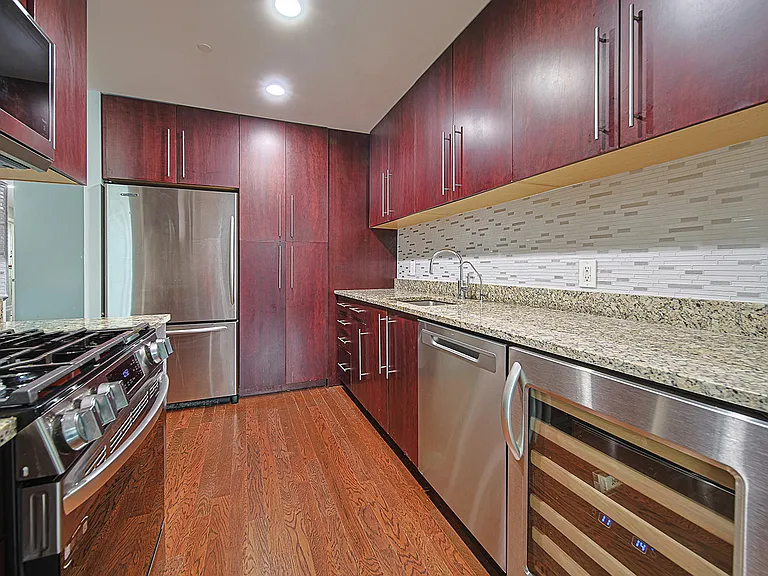 1108 Hudson Park #1108 — Photo 10