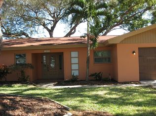 1479 Ruth Rd, Dunedin, FL 34698