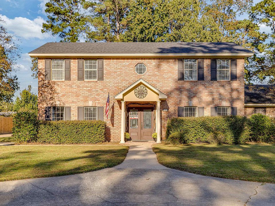 1st image of 203 Strasbourg Dr