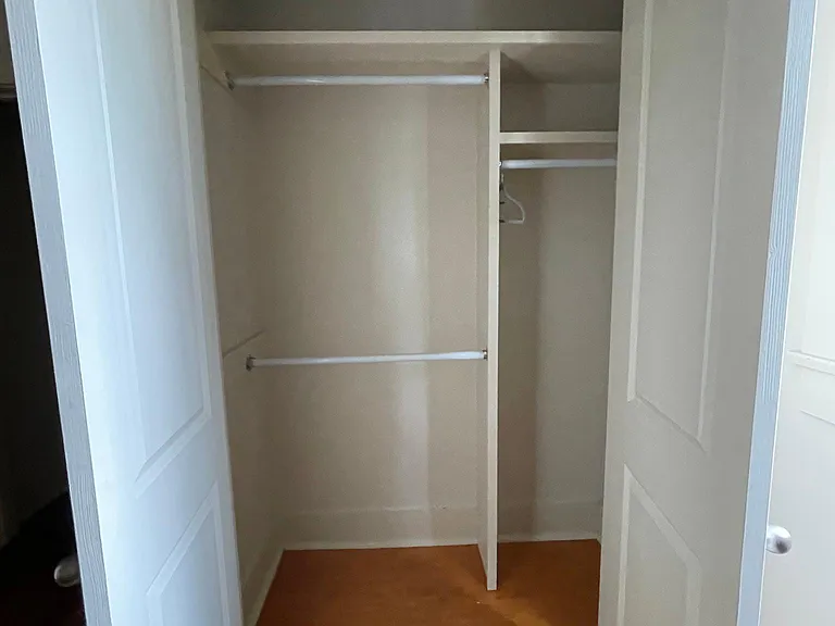 7816 Saint Charles Ave #LOWER — Photo 16