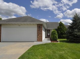 1006 W Turnberry Blvd, Ozark, MO 65721