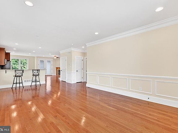 5th image of 3101 Independence Ct
