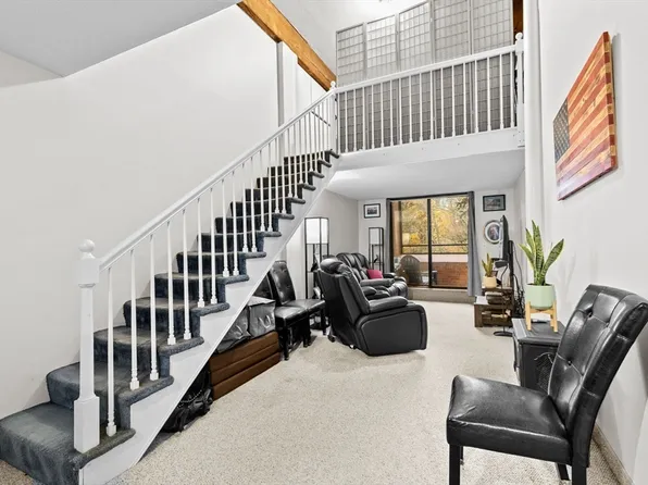 96 Old Colony Ave #112, Taunton, MA 02780