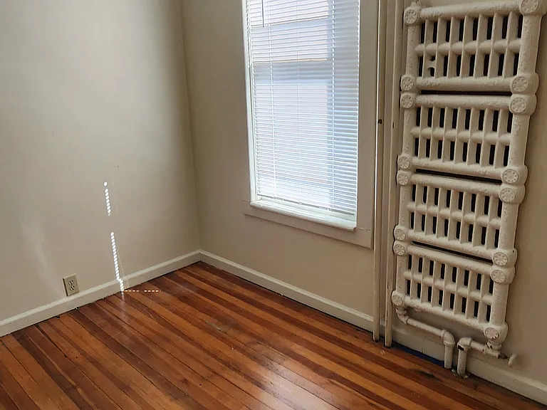 First floor middle br