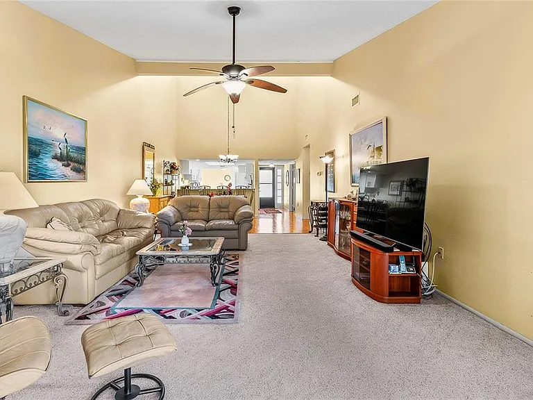 4660 La Jolla Dr — Photo 17