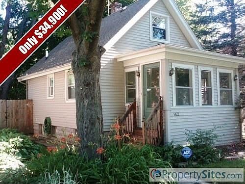 1st image of 1422 17th Ave