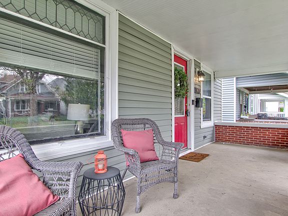 3rd image of 1410 Leonard St