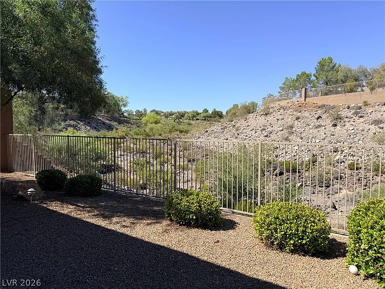 27 Plum Hollow Dr — Photo 39