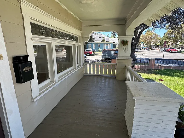 402 S Sycamore St #402 — Photo 8