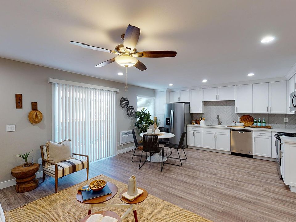 1st image of 808 12th St #L