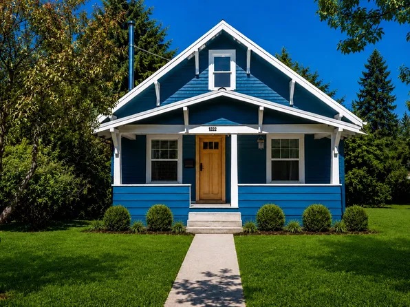 1222 E 2nd St, Whitefish, MT 59937