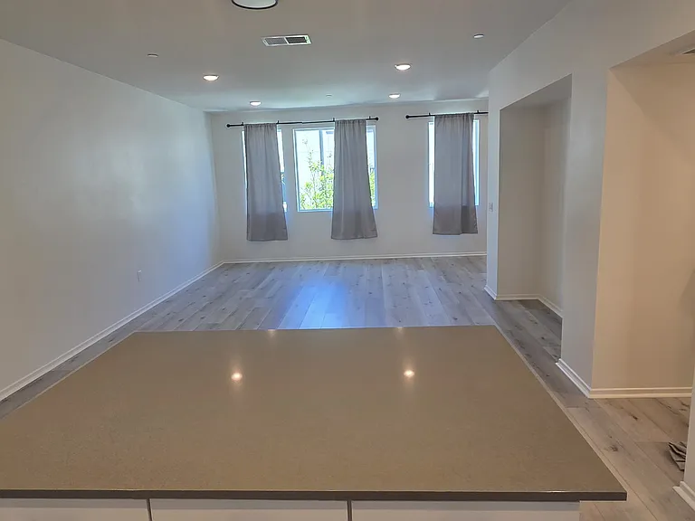 5280 Beachfront Cv #240 — Photo 10