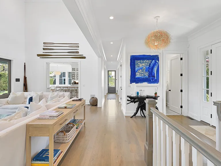 52 Quogue St #2 — Photo 6