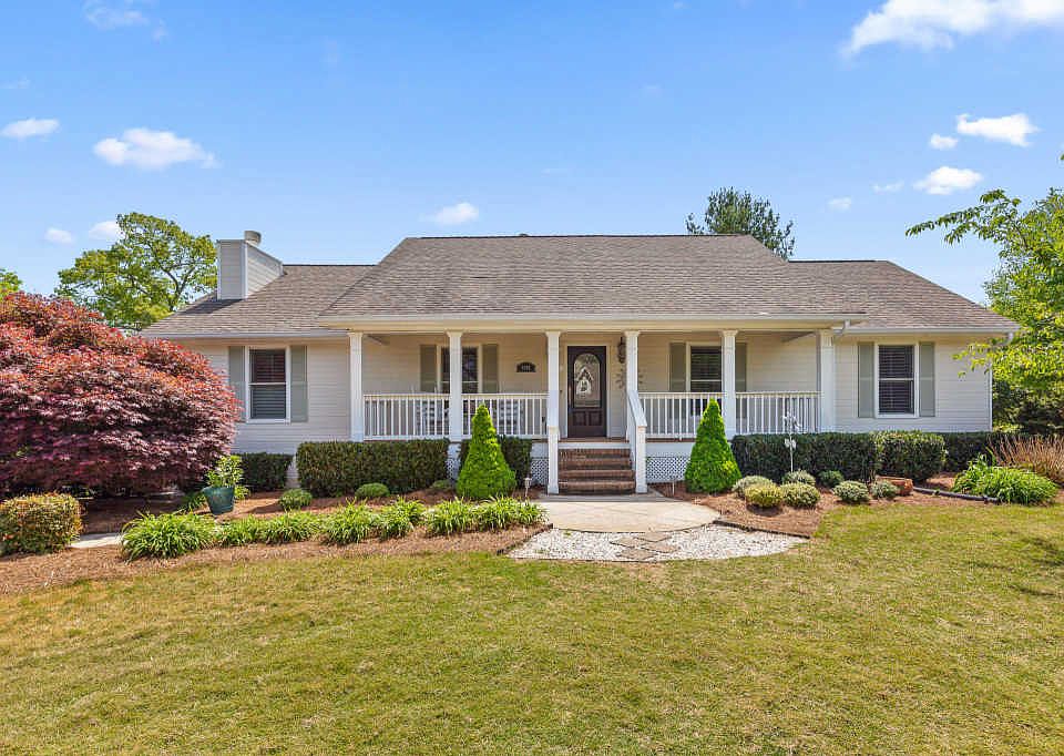 1st image of 8602 Horseshoe Bend Ln