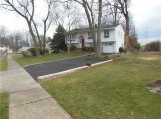 70 Anita Dr, Piscataway, NJ