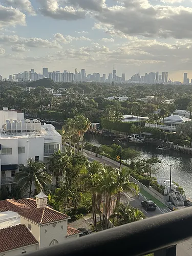 3200 Collins Ave Photo 1
