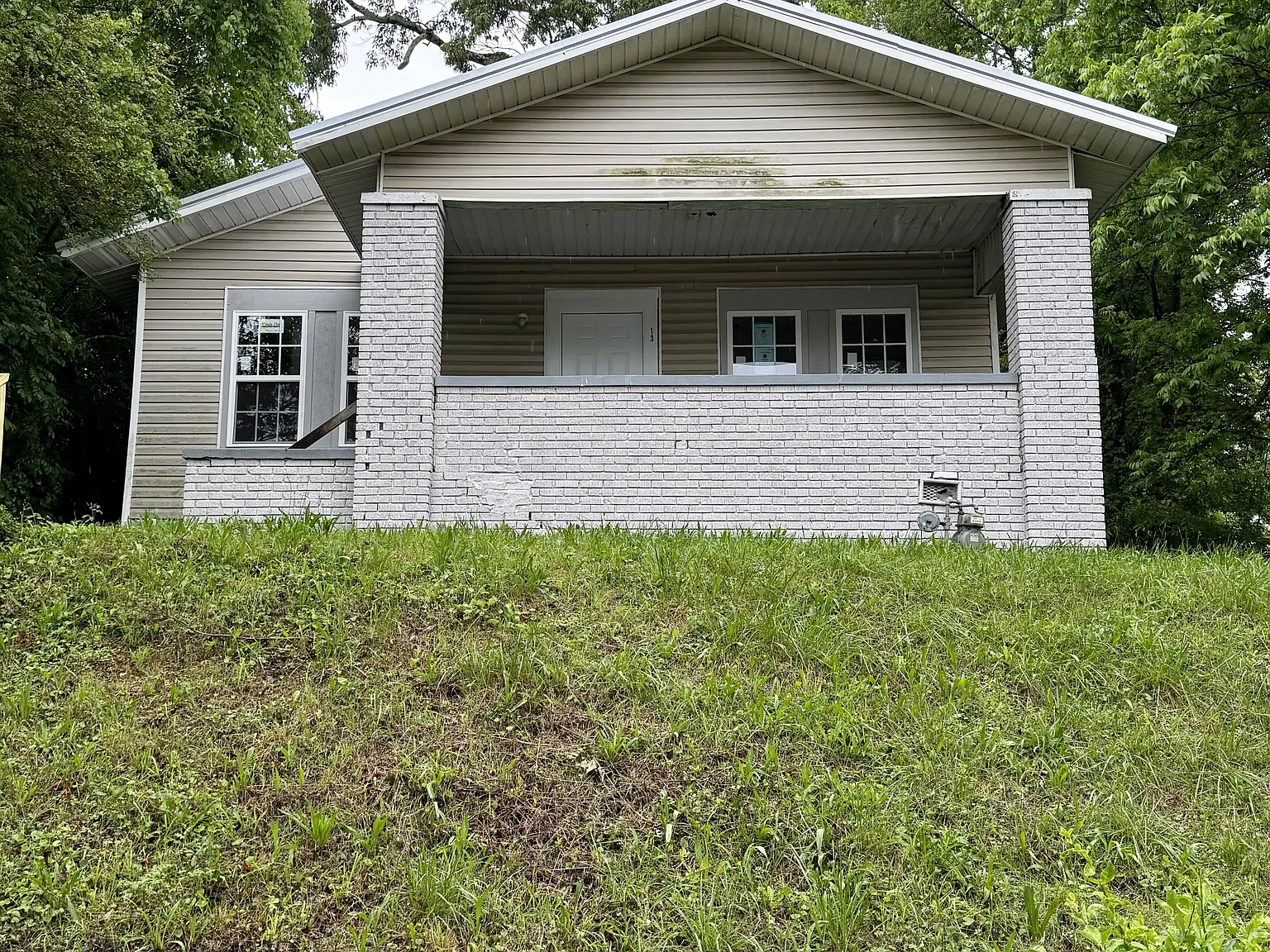 513 Oak Place - 1 — Photo 1
