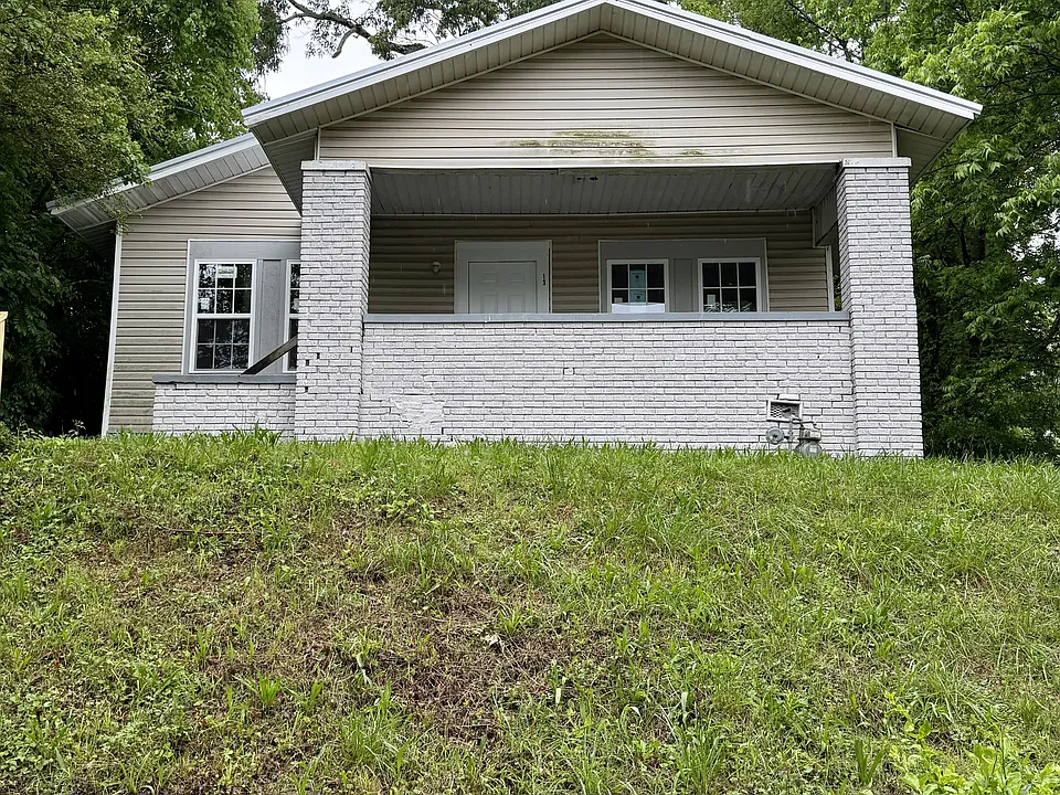 513 Oak Pl