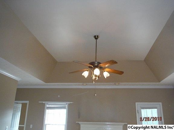 4th image of 280 Southwood Dr