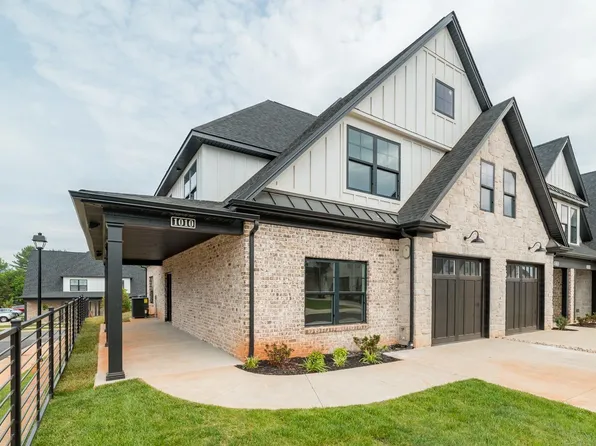 1104 N Westyn Loop, Forest, VA 24551