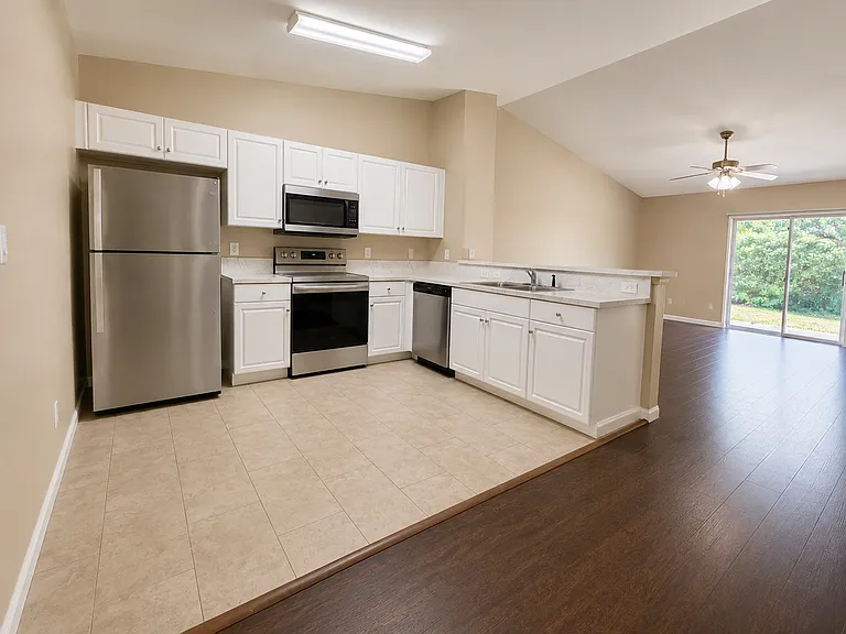 346 Bell Blvd S — Photo 12